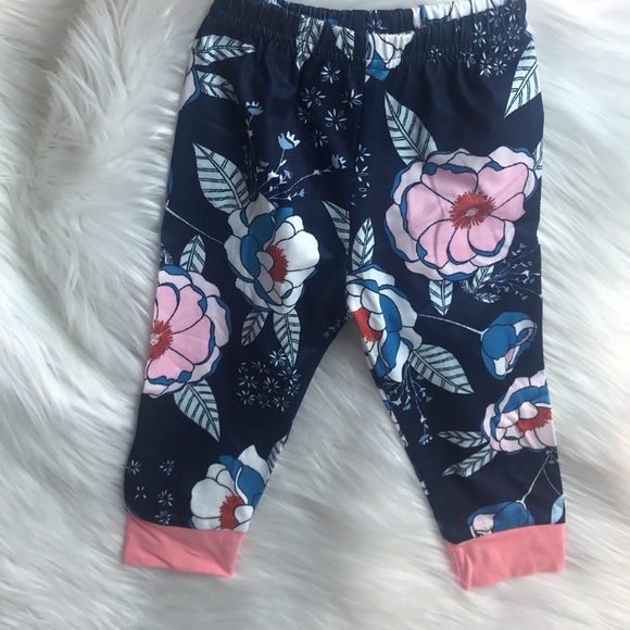 2pcs Baby Girl Solid Cotton Ruffle Trim Bow Front Long-sleeve Top and Floral - Picture 2 of 8